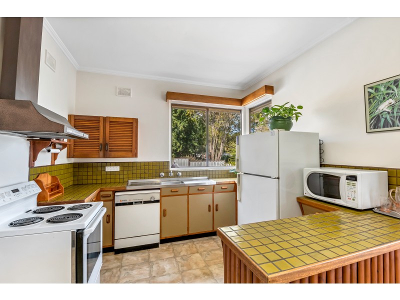 18 St Peters Terrace, Willunga SA 5172