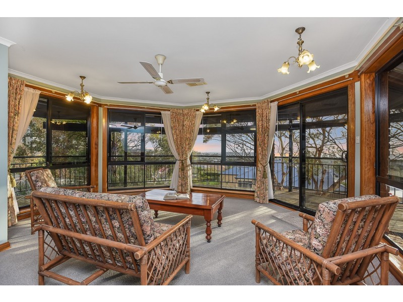 16 Augusta Drive, Seaford Rise SA 5169