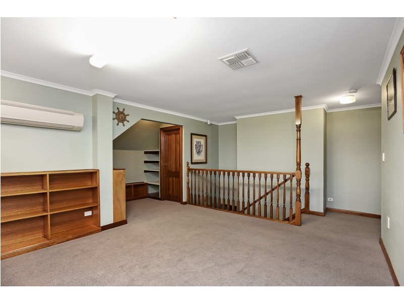 16 Augusta Drive, Seaford Rise SA 5169