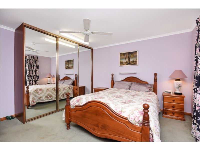 16 Augusta Drive, Seaford Rise SA 5169