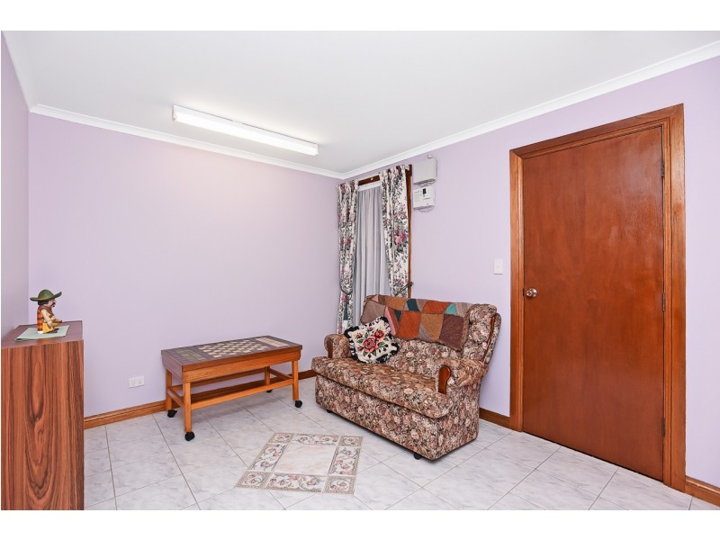 16 Augusta Drive, Seaford Rise SA 5169