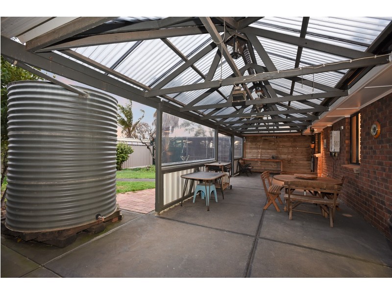 16 Augusta Drive, Seaford Rise SA 5169