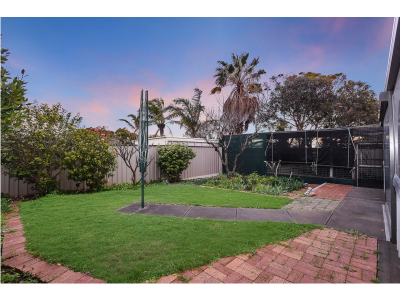 16 Augusta Drive, Seaford Rise SA 5169