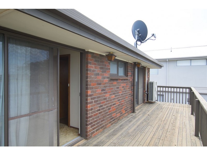 12 Bluelake Court, Tennyson SA 5022