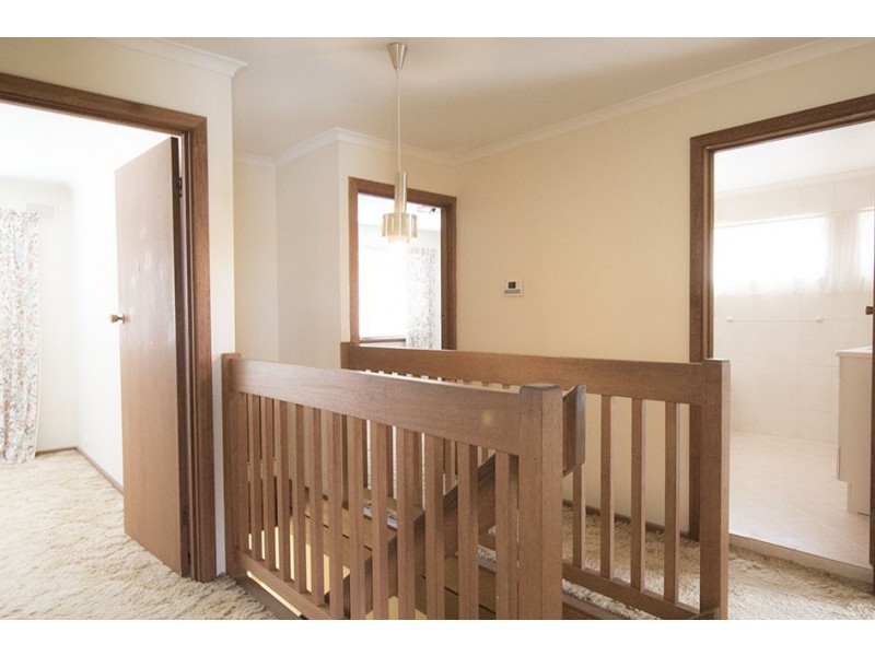 12 Bluelake Court, Tennyson SA 5022