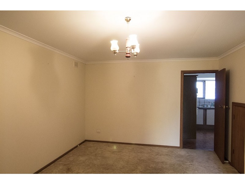 12 Bluelake Court, Tennyson SA 5022