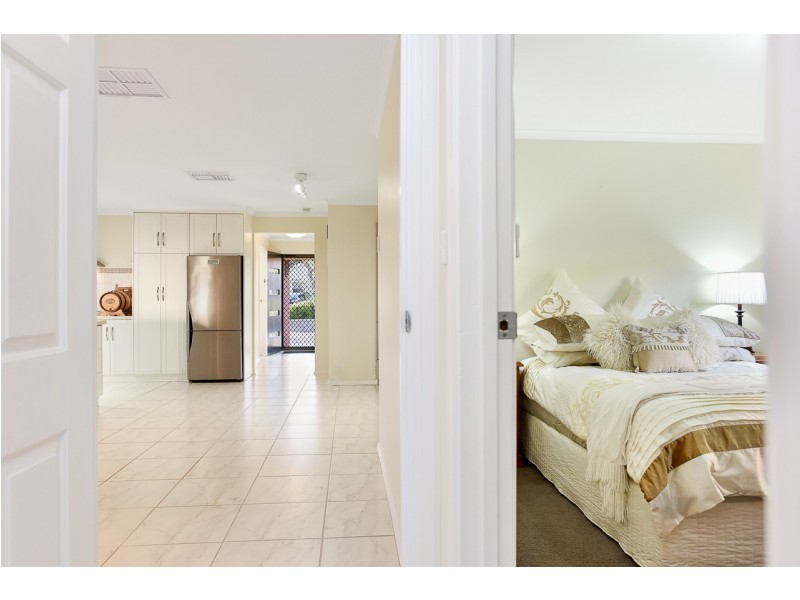 10 Endeavour Drive, Seaford Rise SA 5169