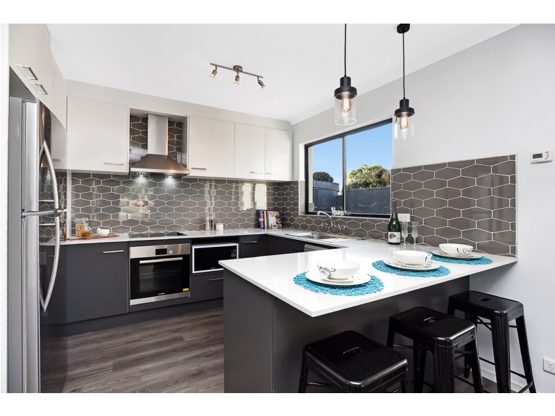 51 Trim Crescent, Old Noarlunga SA 5168