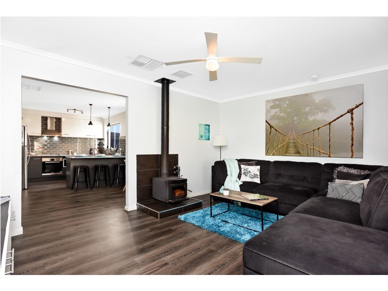 51 Trim Crescent, Old Noarlunga SA 5168