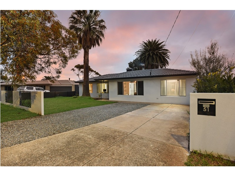 51 Trim Crescent, Old Noarlunga SA 5168