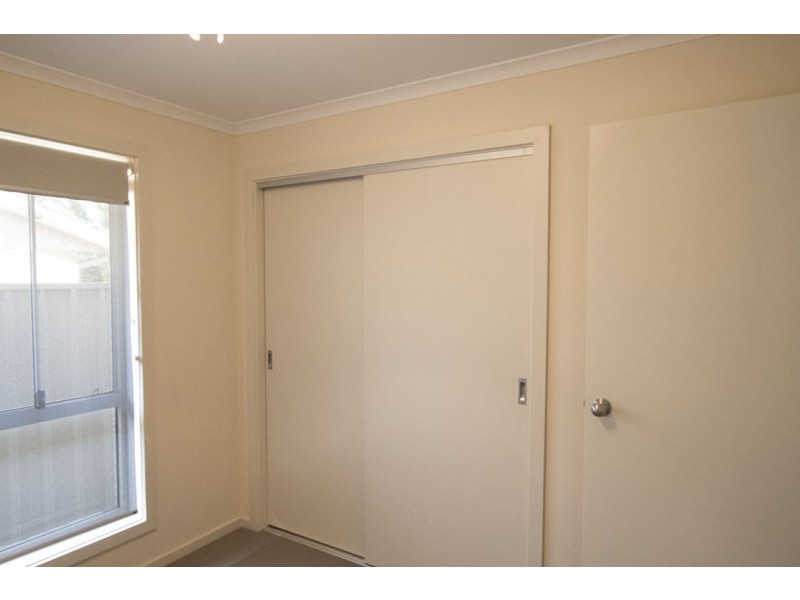 16 Felix Crescent, Morphett Vale SA 5162