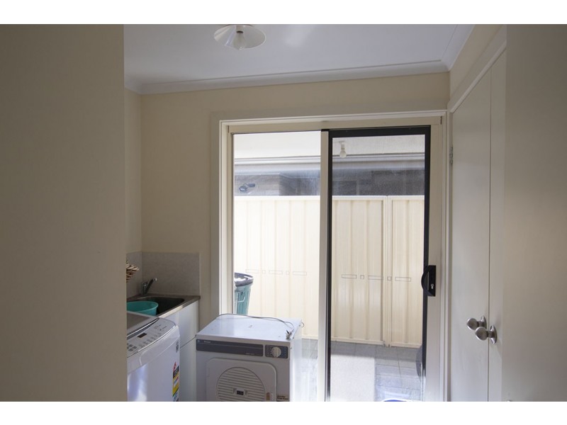 16 Felix Crescent, Morphett Vale SA 5162