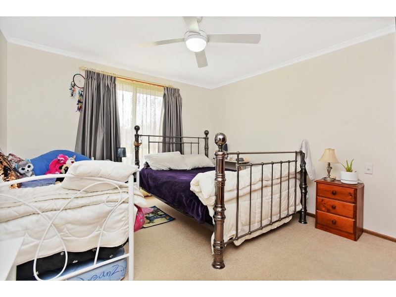 2 Oak Street, Seaford SA 5169