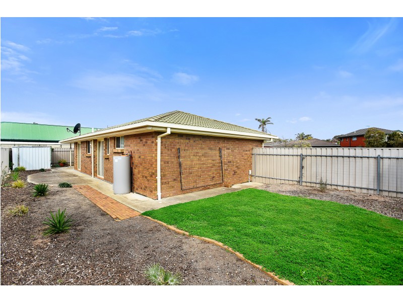 2 Oak Street, Seaford SA 5169