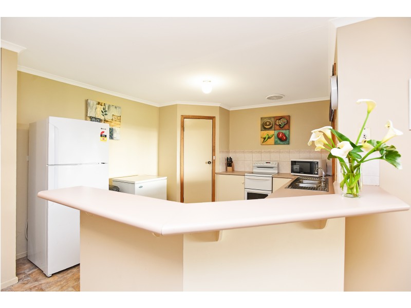 18 Evelyn Sturt Drive, Willunga SA 5172