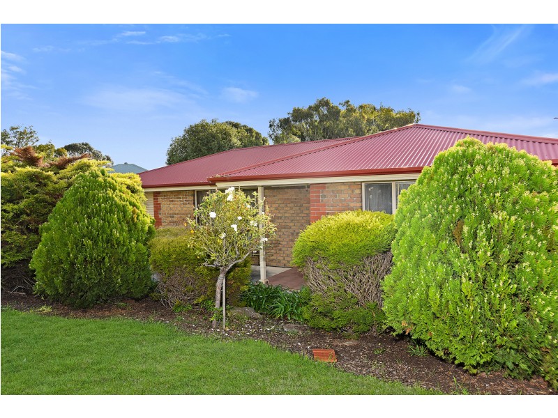 18 Evelyn Sturt Drive, Willunga SA 5172