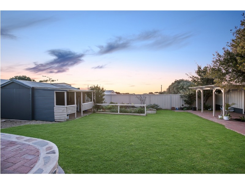 31 Plaza Avenue, Sellicks Beach SA 5174