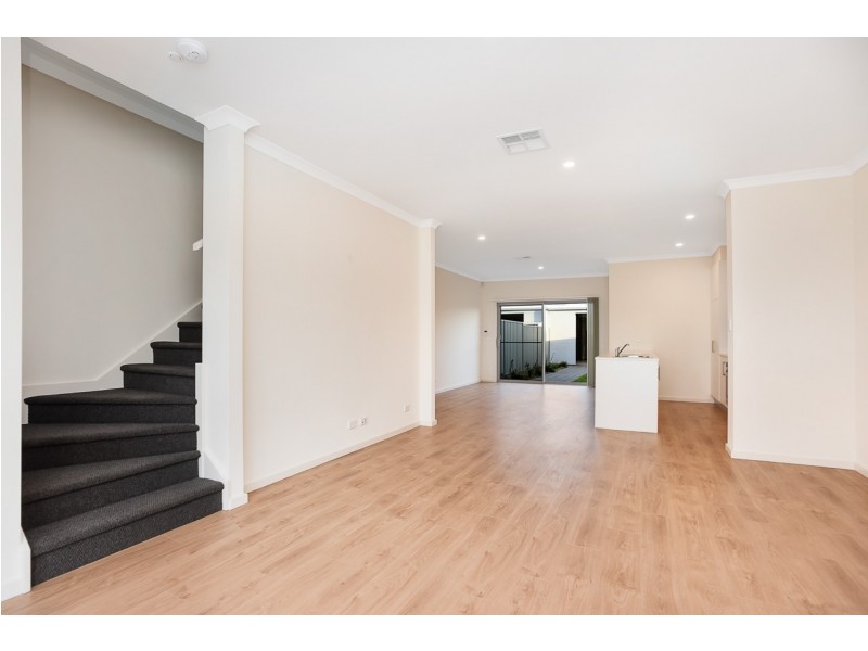 28 Robinson Road, Seaford Heights SA 5169