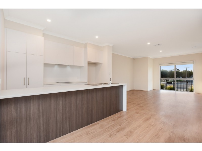 28 Robinson Road, Seaford Heights SA 5169