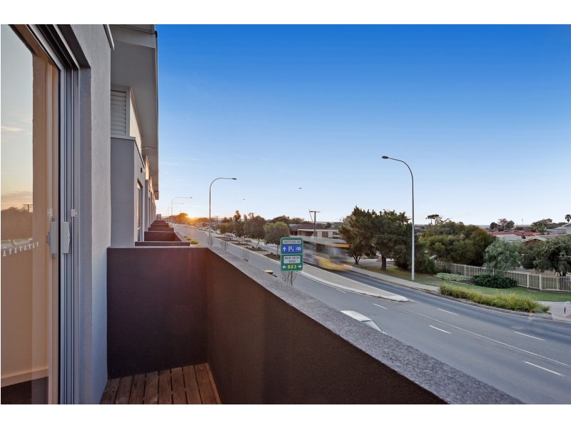 28 Robinson Road, Seaford Heights SA 5169