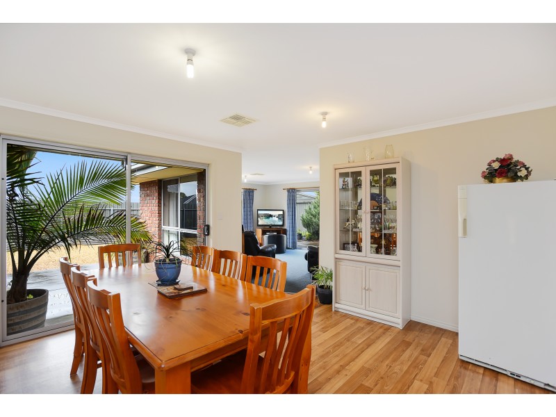 9 Baudin Crescent, Mount Compass SA 5210