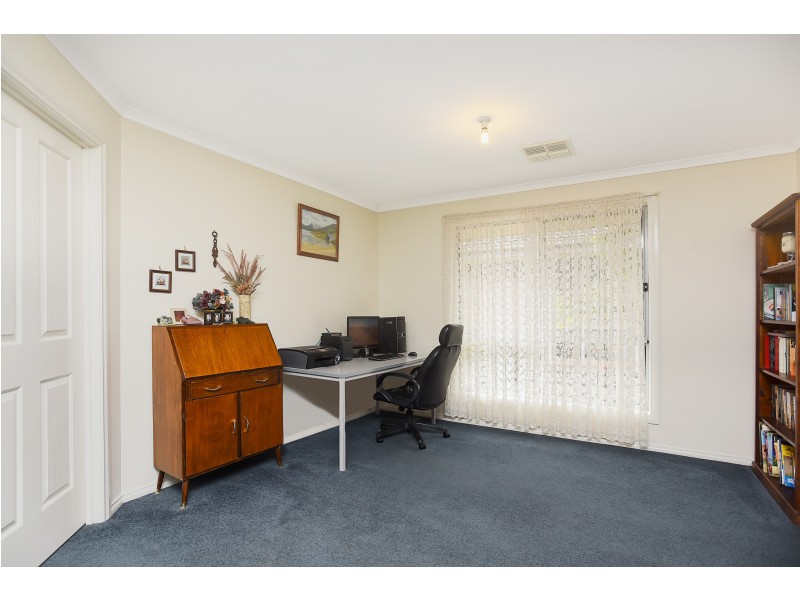 9 Baudin Crescent, Mount Compass SA 5210