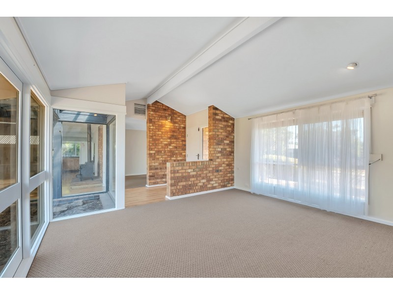 17 Hewitt Drive, Mclaren Vale SA 5171