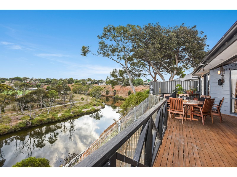 8 Holmes Street, Old Noarlunga SA 5168