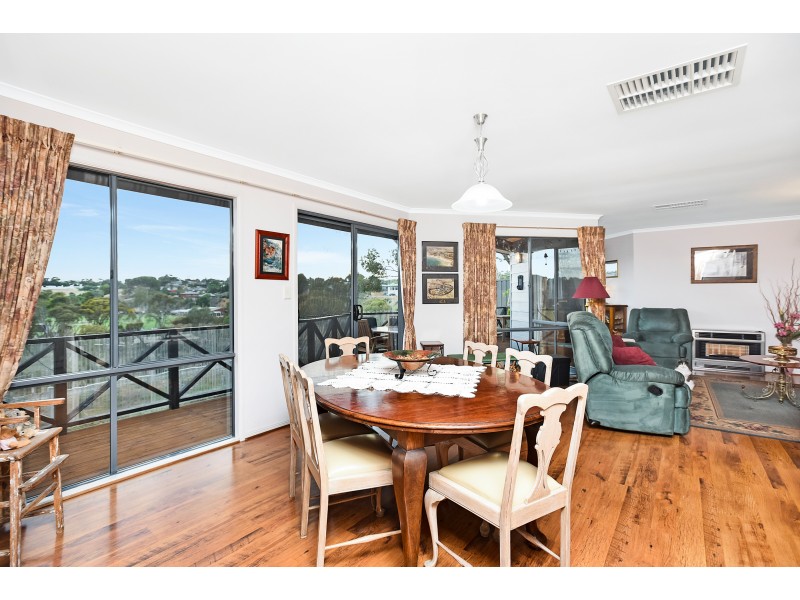 8 Holmes Street, Old Noarlunga SA 5168