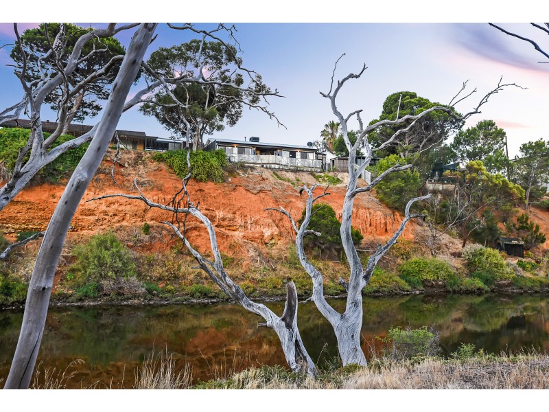 8 Holmes Street, Old Noarlunga SA 5168