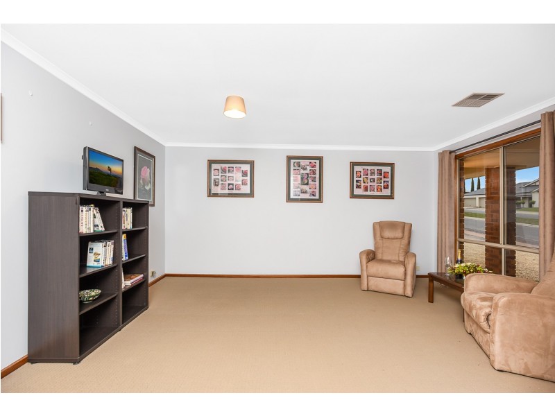 82 Grand Boulevard, Seaford Rise SA 5169