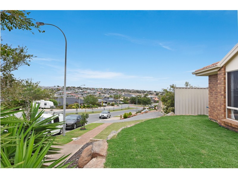 82 Grand Boulevard, Seaford Rise SA 5169
