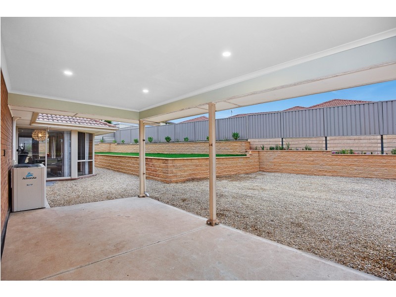 82 Grand Boulevard, Seaford Rise SA 5169