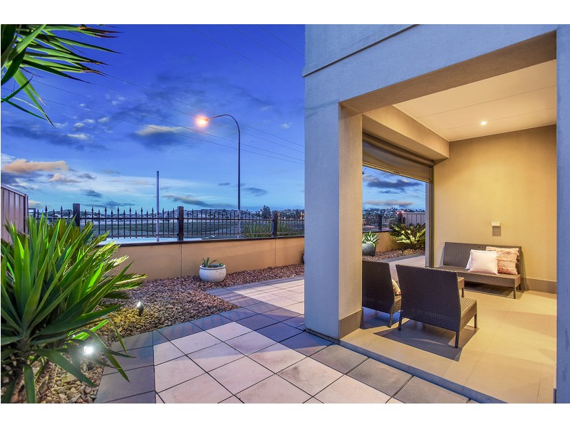 3/10 Commercial Road, Port Noarlunga South SA 5167