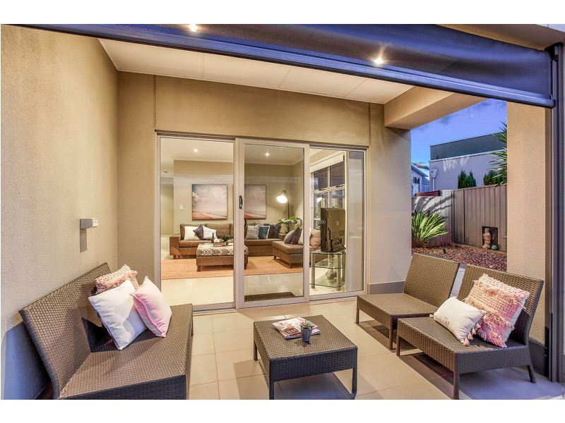 3/10 Commercial Road, Port Noarlunga South SA 5167