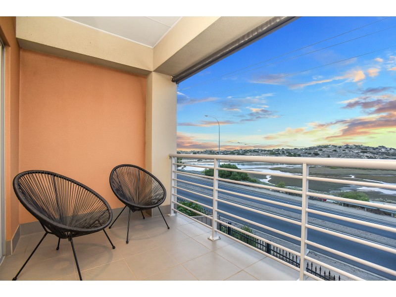 3/10 Commercial Road, Port Noarlunga South SA 5167