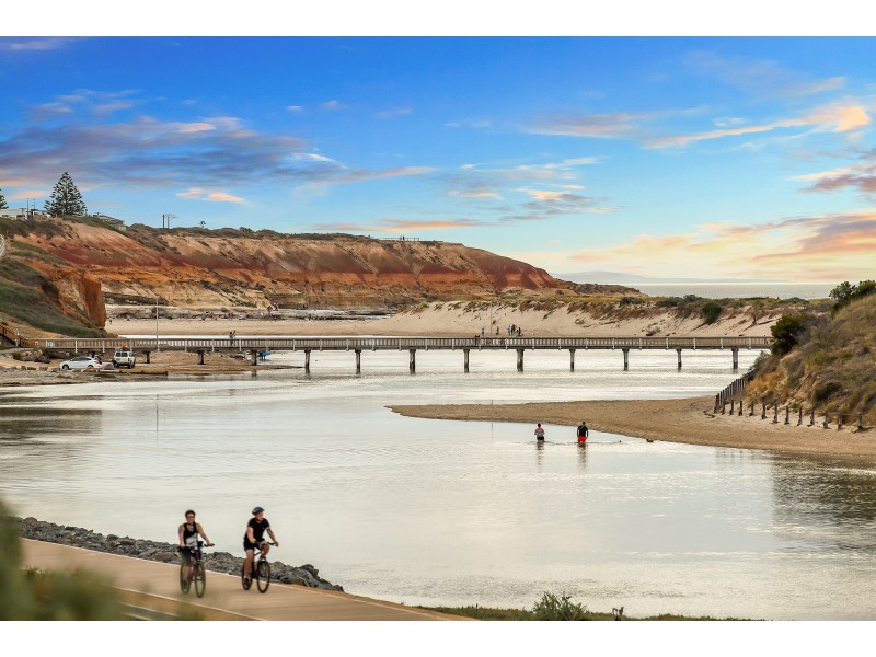 3/10 Commercial Road, Port Noarlunga South SA 5167