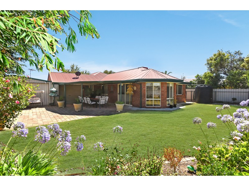 11 Avocet Street, Seaford Rise SA 5169