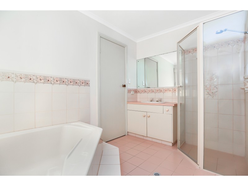 11 Avocet Street, Seaford Rise SA 5169