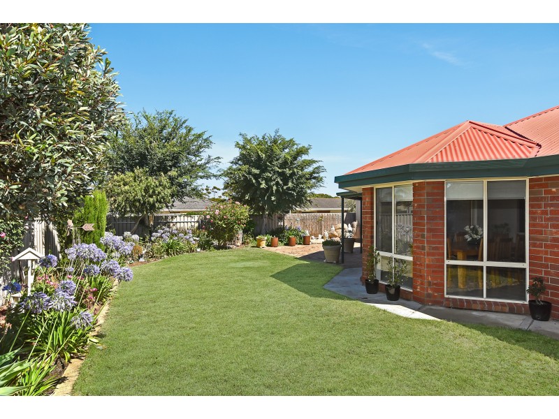 11 Avocet Street, Seaford Rise SA 5169