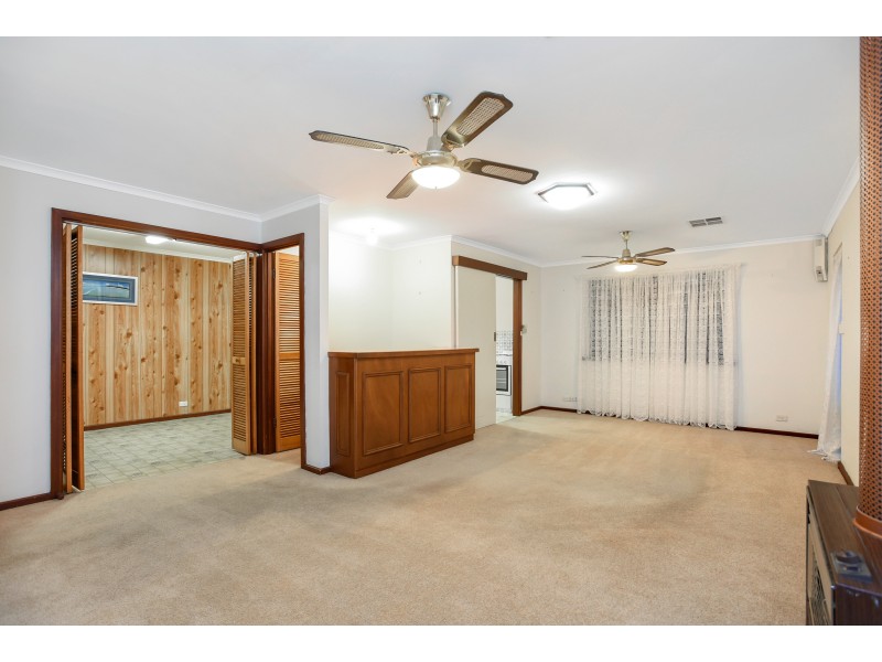 13 Trim Crescent, Old Noarlunga SA 5168