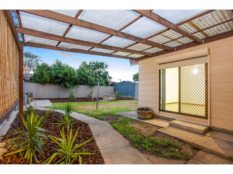 13 Trim Crescent, Old Noarlunga SA 5168
