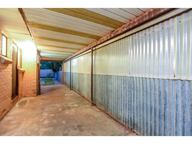 13 Trim Crescent, Old Noarlunga SA 5168