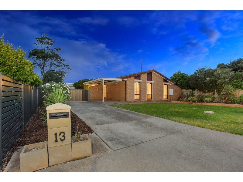 13 Trim Crescent, Old Noarlunga SA 5168