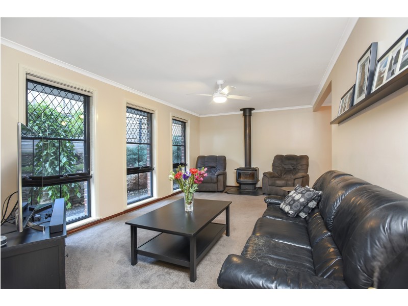 8 Whistler Grove, Flagstaff Hill SA 5159