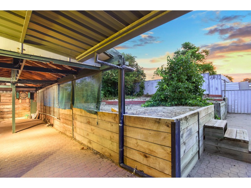 19 Featherstone Drive, Huntfield Heights SA 5163