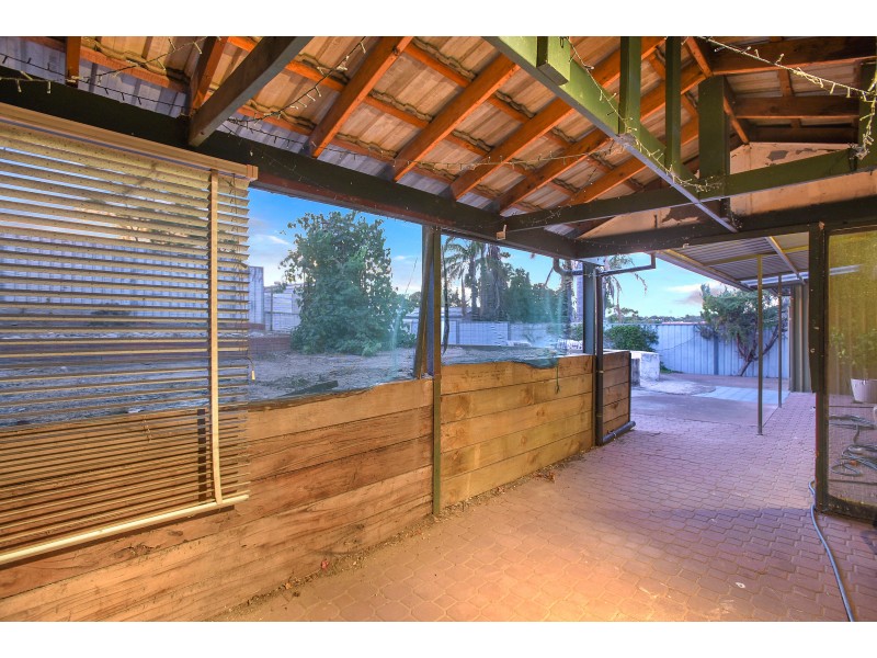 19 Featherstone Drive, Huntfield Heights SA 5163