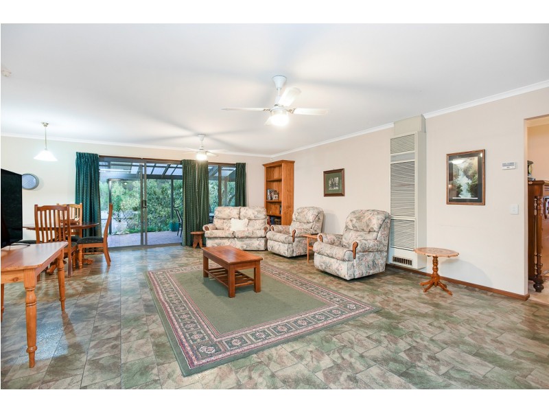 25 Buccaneer Drive, Seaford Rise SA 5169