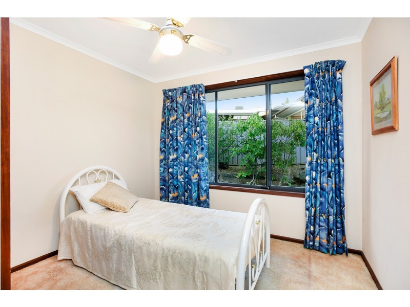 25 Buccaneer Drive, Seaford Rise SA 5169