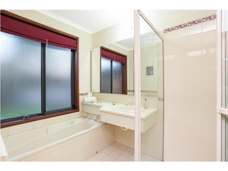 25 Buccaneer Drive, Seaford Rise SA 5169